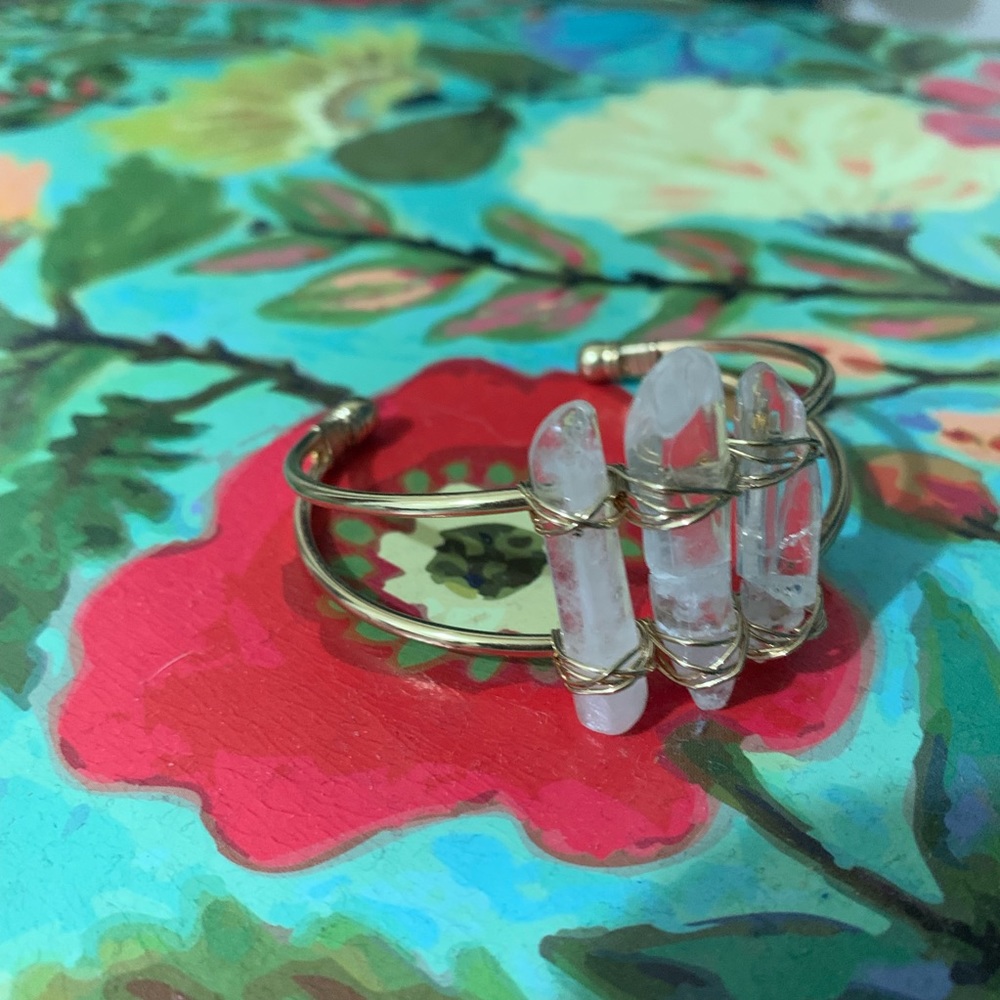 3 Quartz Wired Bracelet